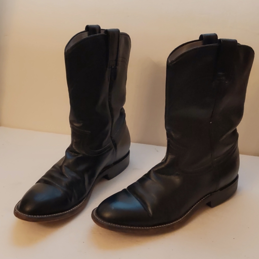 Cowtown black leather cowboy boots-sz 6 1/2